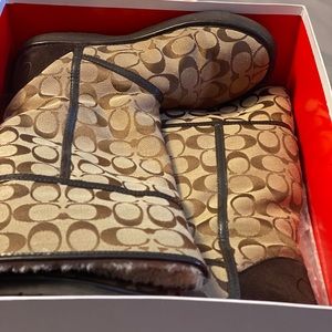 Coach snow boots